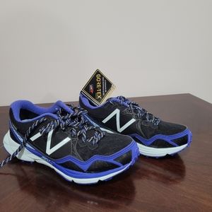 New Balance Sneakers